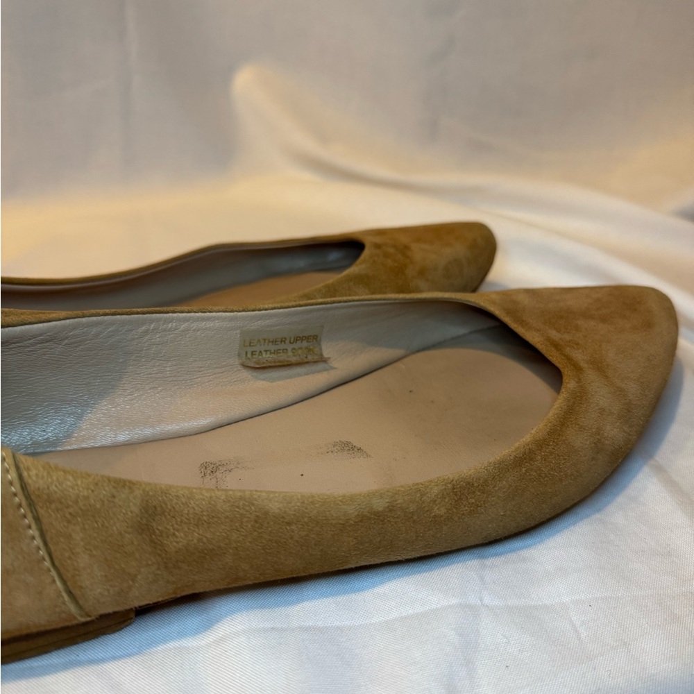 Vintage Coach Elegant Tan Suede Women's Flats